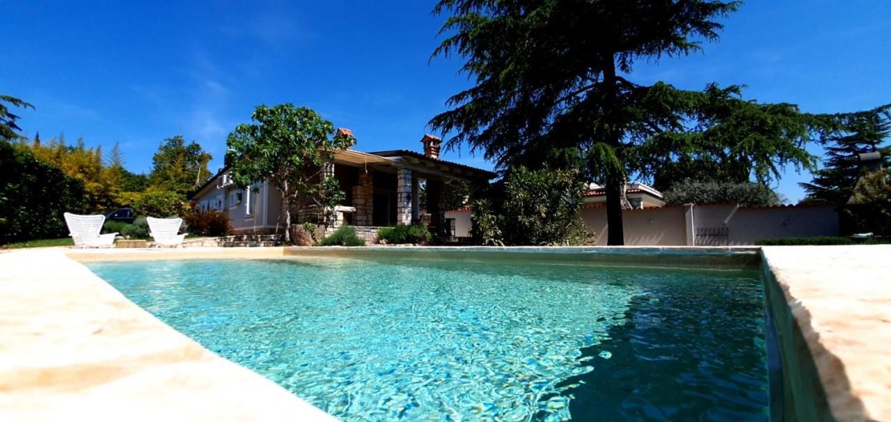 House Spina Villa Pelegrin Kültér fotó